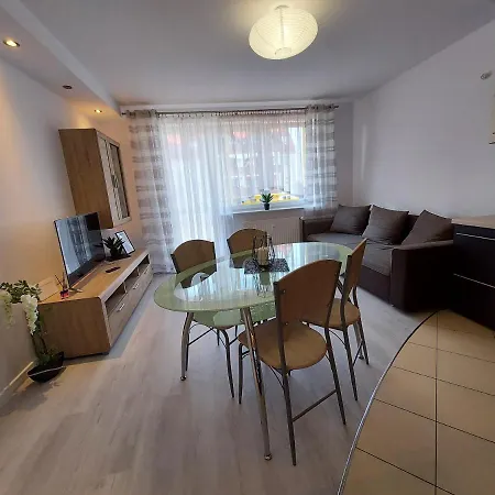 Wenedow, Bezplatny Parking, Balkon, 2 , Blisko Centrum I Dworzec Pkp, Pks Košalín